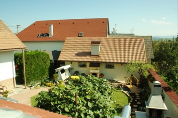 Słowacja Privát Poruba, Zewnątrz